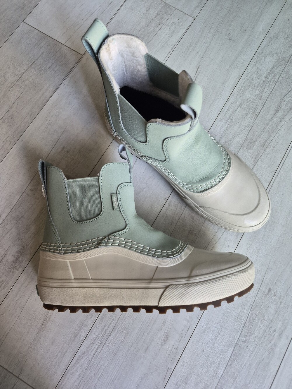 VANS NEW Standard Mid Chelsea MTE Waterproof Boots
